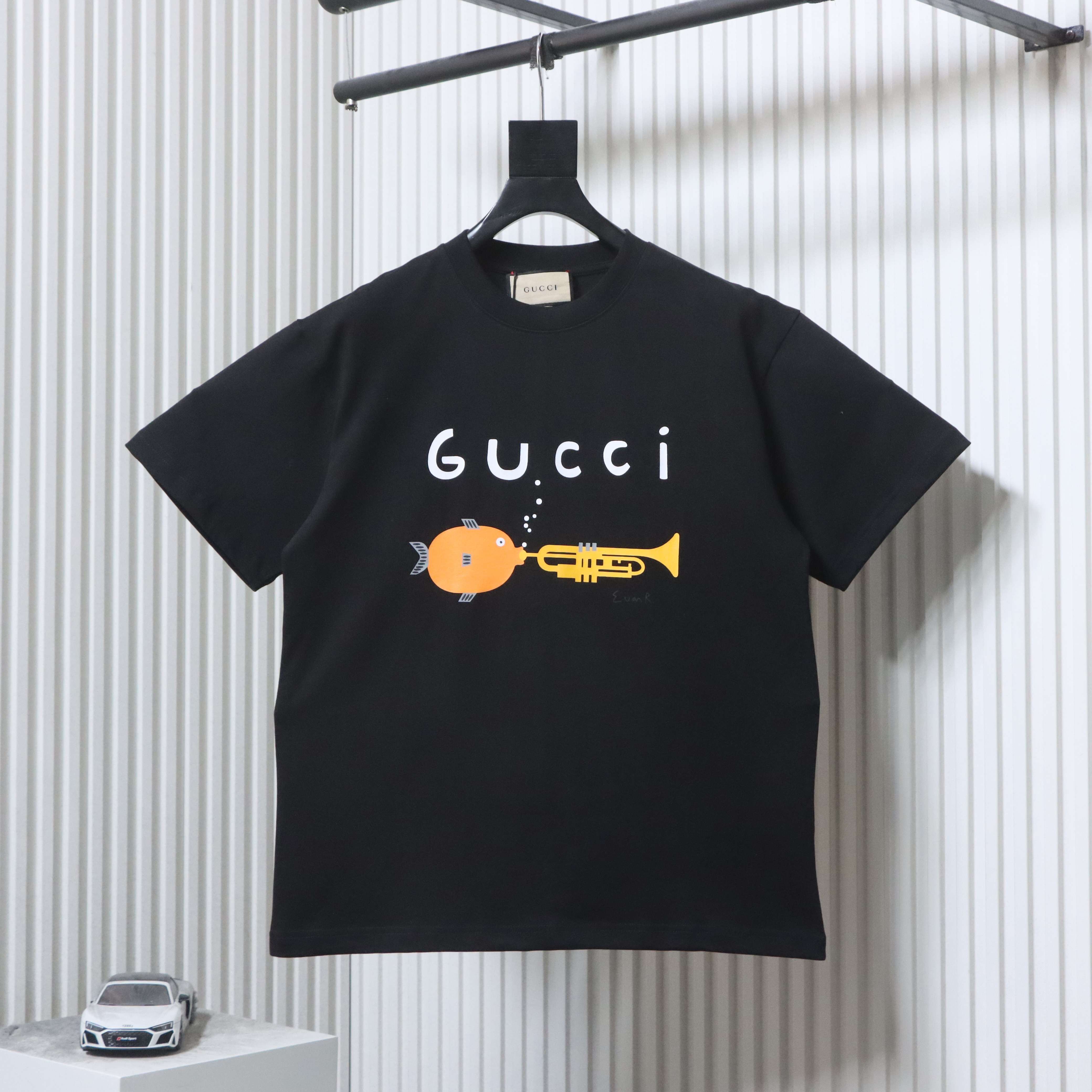 EM Sneakers Gucci Cartoon Hornfish Print T-shirt Black