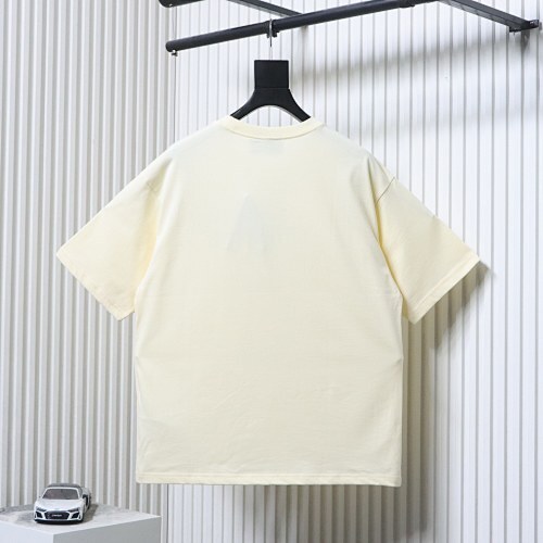 EM Sneakers Gucci Classic Double G Interlocking Print T-shirt Apricot