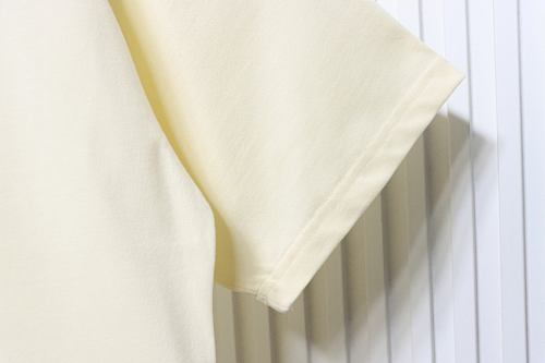 EM Sneakers Gucci Classic Double G Interlocking Print T-shirt Apricot