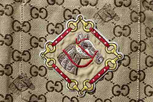 EM Sneakers Gucci Classic GG Monogram Embroidered Hhorse Year Badge Cuban Collar Short-sleeved Shirt