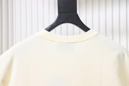 EM Sneakers Gucci Classic Logo Embroidered Letter Print T-shirt Apricot