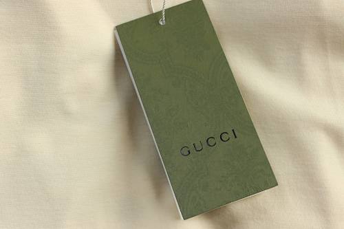 EM Sneakers Gucci Classic Logo Embroidered Letter Print T-shirt Apricot