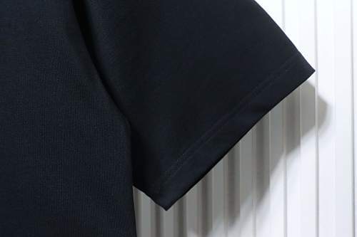 EM Sneakers Gucci Classic Logo Embroidered T-shirt Black