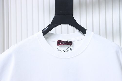 EM Sneakers Gucci Minimalist Letter Print Embroidered Logo T-shirt White