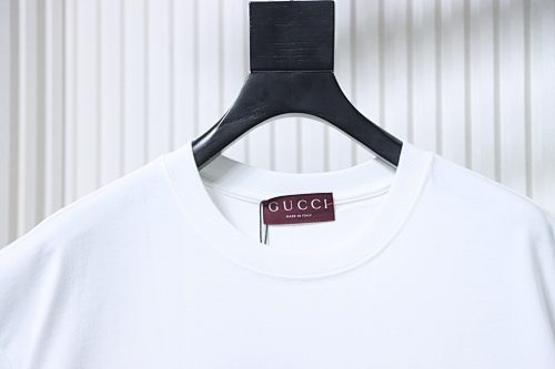 EM Sneakers Gucci White Double G Logo Embroidered T-Shirt