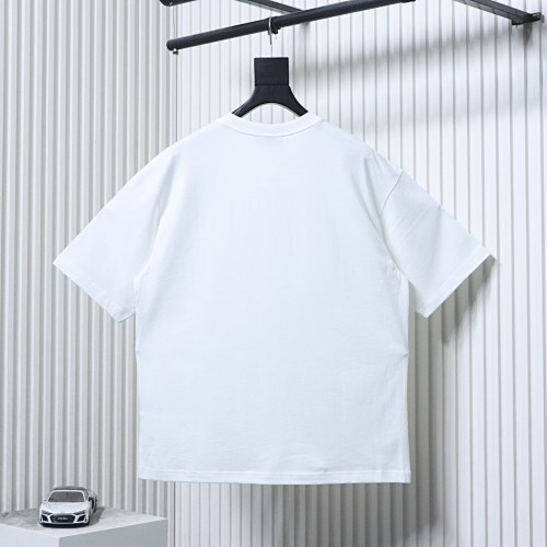 EM Sneakers Gucci White Double G Logo Embroidered T-Shirt