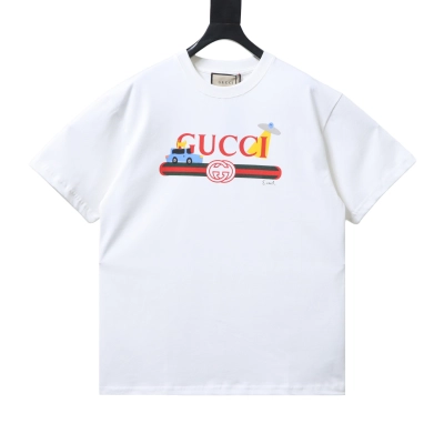 EM Sneakers Gucci x Euan Roberts Cartoon Belt Print T-shirt White 01