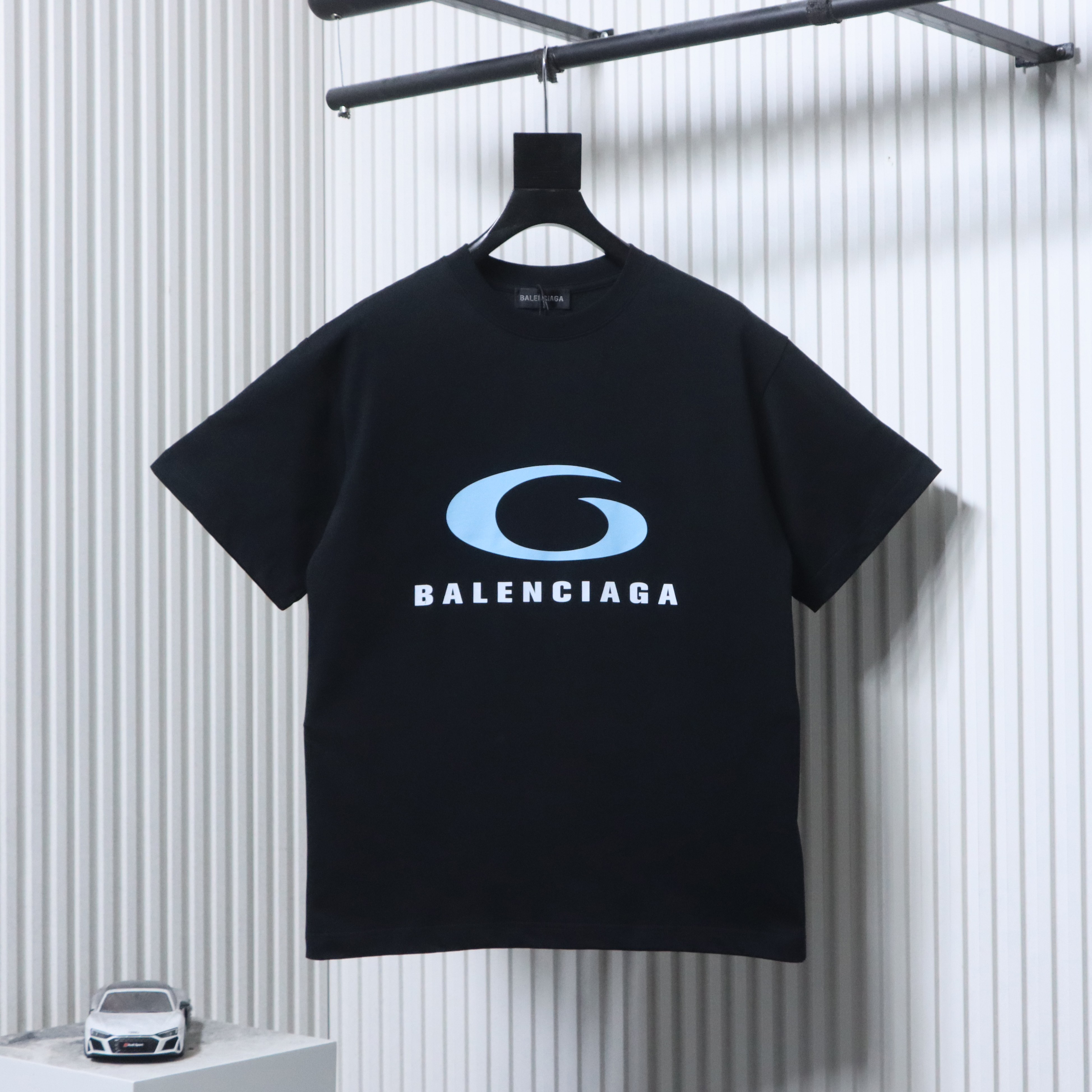 EM Sneakers Balenciaga Blue Circle Print Letter T-shirt Black