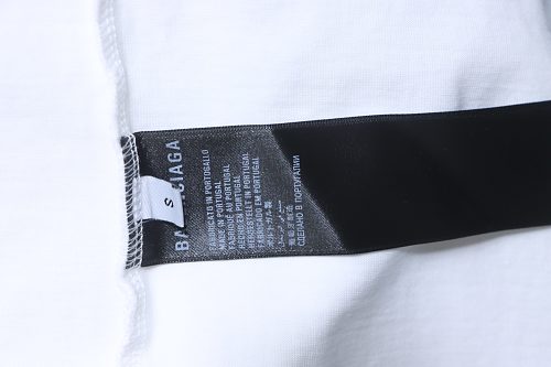 EM Sneakers Balenciaga Lock-on Letter Graffiti Print T-shirt White