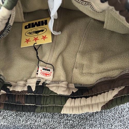 EM Sneakers Corteiz HMP Raw Hem Shorts Camo