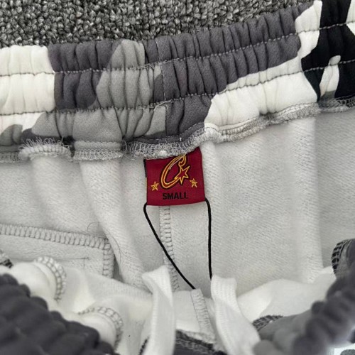 EM Sneakers Corteiz Island Puff Print Shorts Arctic Camo