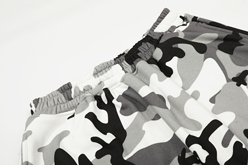 EM Sneakers Corteiz Island Puff Print Shorts Arctic Camo