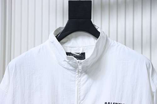 EM Sneakers Balenciaga Logo Print Zip-up Jacket White