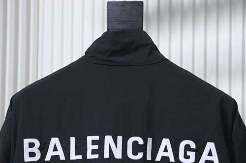 EM Sneakers Balenciaga Logo Print Zip-up Jacket Black