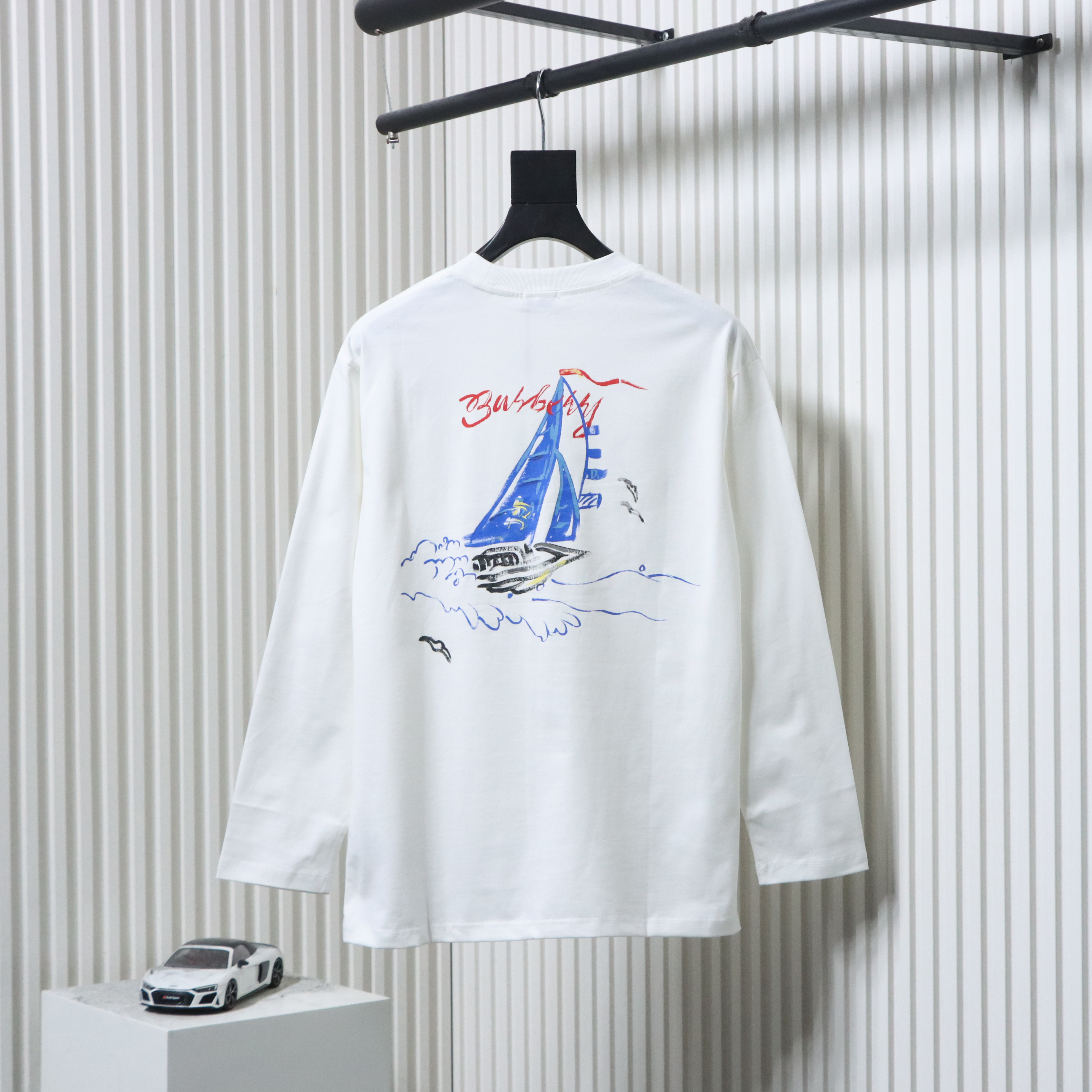 EM Sneakers Burberry 25Fw Letter Sailboat Print Long Sleeve Shirt White