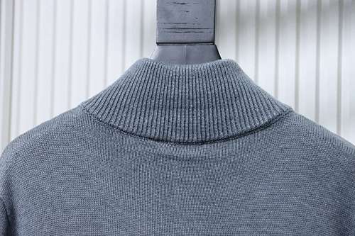 EM Sneakers Burberry Cashmere-Blend Quarter-Zip Slim Sweater Gray