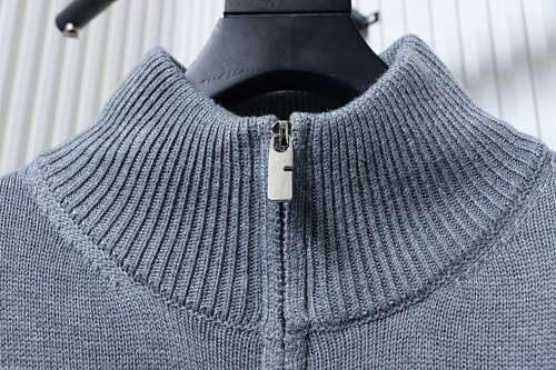 EM Sneakers Burberry Cashmere-Blend Quarter-Zip Slim Sweater Gray