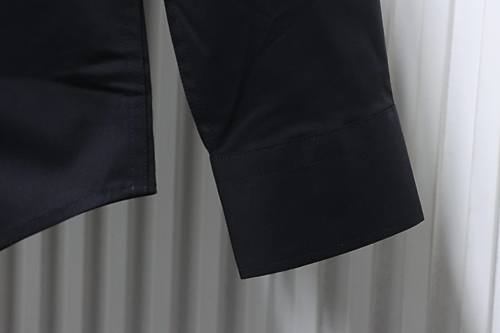 EM Sneakers Burberry Classic Horse Logo Embroidered Long Sleeve Shirt Black