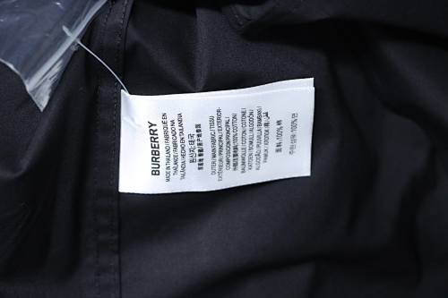 EM Sneakers Burberry Classic Horse Logo Embroidered Long Sleeve Shirt Black