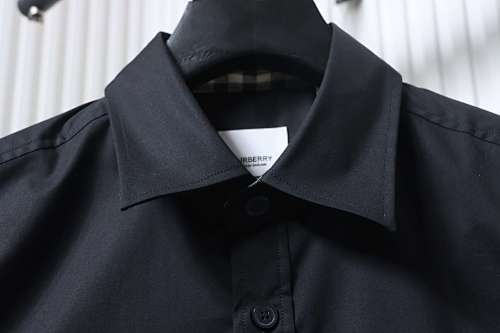 EM Sneakers Burberry Classic TB Logo Embroidered Long sleeved Shirt Black