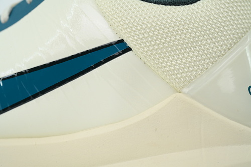 EM Sneakers Nike Kobe 5 Protro Caitlin Clark Coconut Milk