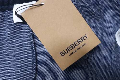 EM Sneakers Burberry Blue Plaid Knit Shorts