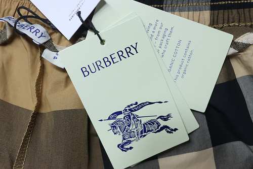 EM Sneakers Burberry Classic Striped Checkered Shorts Khaki