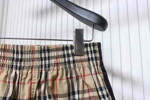 EM Sneakers Burberry Vintage Check Black Side-stripe Shorts Khaki