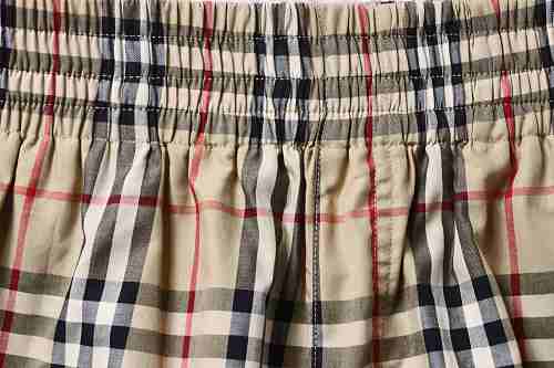 EM Sneakers Burberry Vintage Check Black Side-stripe Shorts Khaki