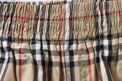 EM Sneakers Burberry Vintage Check White Side-stripe Shorts Khaki