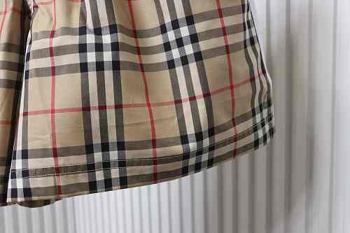 EM Sneakers Burberry Vintage Check White Side-stripe Shorts Khaki