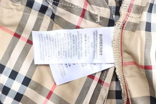 EM Sneakers Burberry Vintage Check White Side-stripe Shorts Khaki