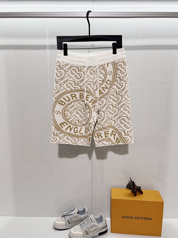 EM Sneakers Burberry Classic 2026 SS New Style Striped Knit Shorts Beige