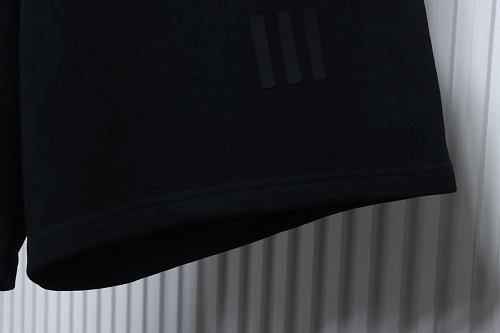 EM Sneakers Fear of God Essentials Collaboration Three-Stripe Silicone Print Shorts Black