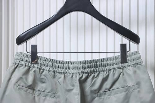 EM Sneakers Fear of God Track Shorts Grey Iridescent