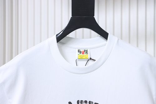 EM Sneakers BAPE 26SS Classic 1993 Distressed Ape Head Print T-Shirt White