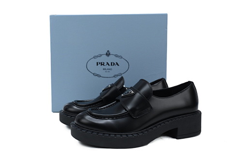 EM Sneakers Prada Chocolate Patent Leather Loafers Black