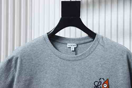 EM Sneakers Loewe x Louis Wain Limited Edition Monster Eyes Logo Embroidered T-Shirt Gray