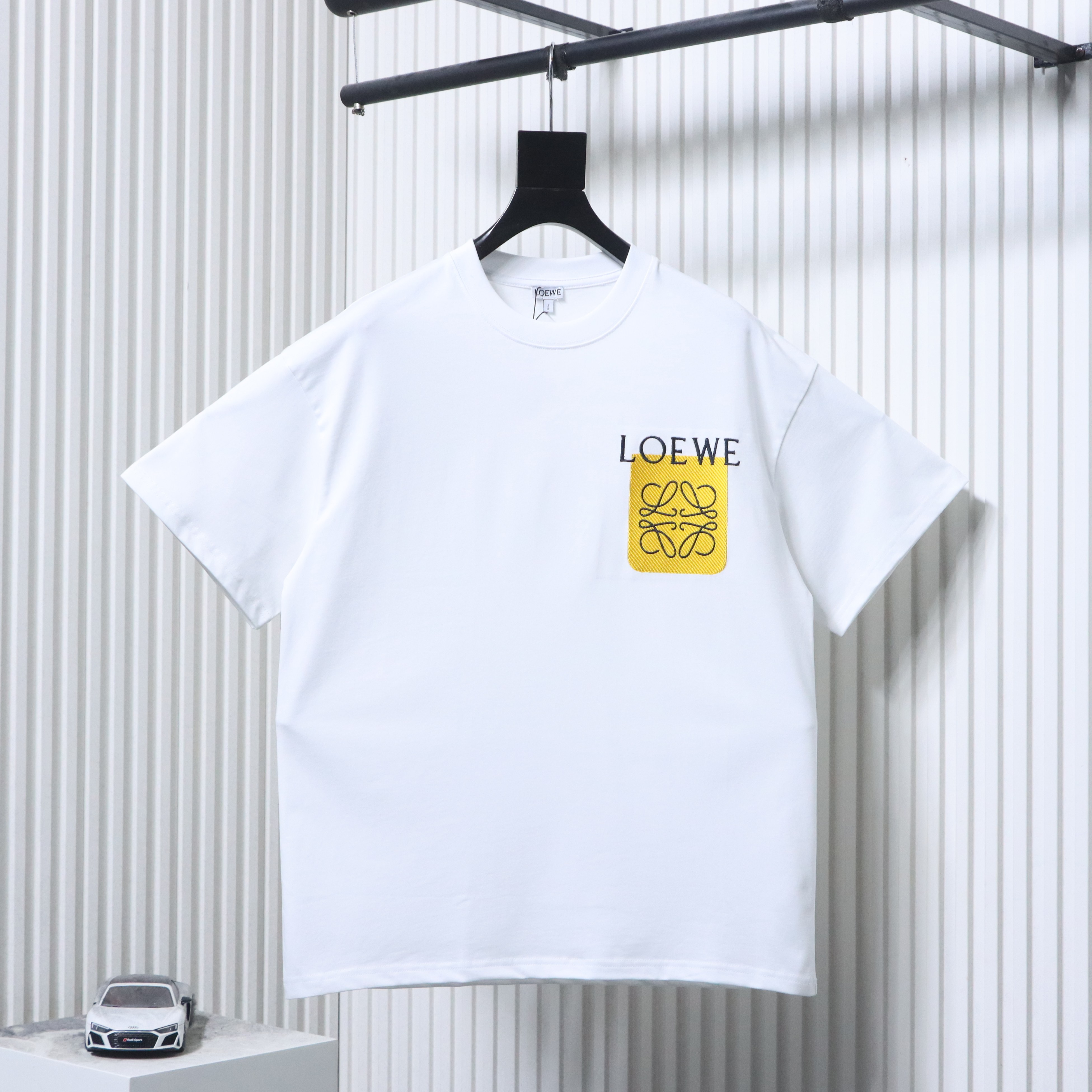EM Sneakers Loewe 26SS Faux Pocket Color Block Logo T-Shirt White
