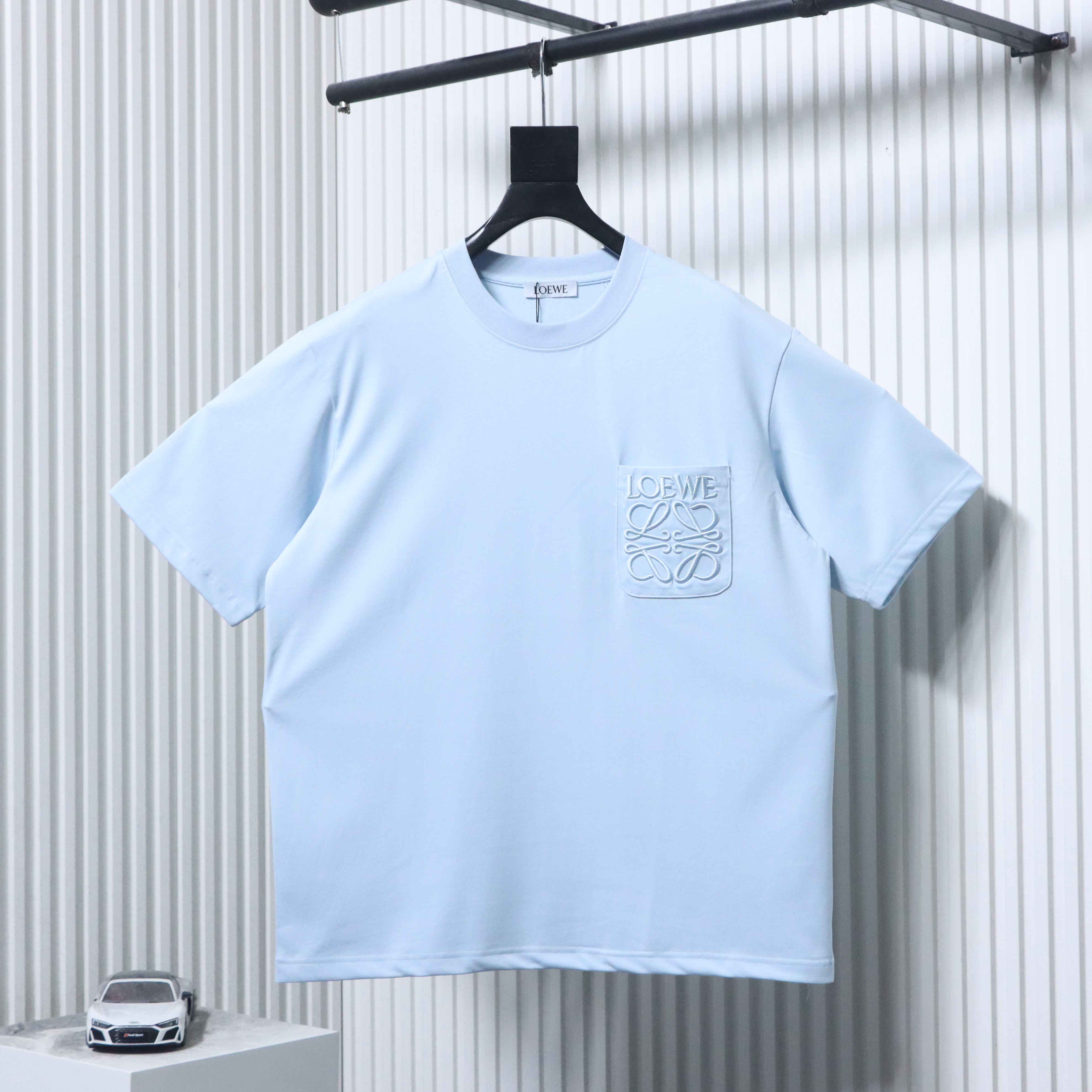 EM Sneakers Loewe 26SS Pocket Embroidered Logo T-Shirt Blue
