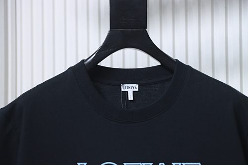 EM Sneakers Loewe Irregular Logo Color-Blocked Foam Print T-Shirt Black