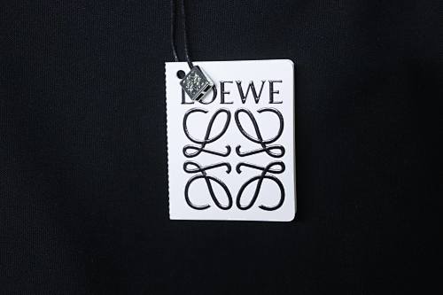 EM Sneakers Loewe Irregular Logo Color-Blocked Foam Print T-Shirt Black
