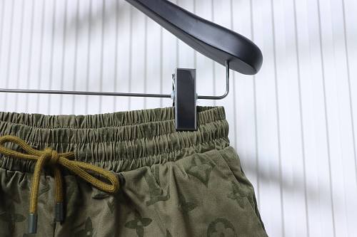 EM Sneakers Louis Vuitton 2024 Summer New Flocked Shorts Green