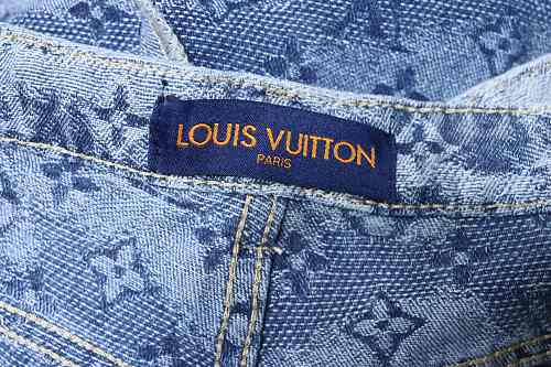 EM Sneakers Louis Vuitton 25SS All-over Monogram Jacquard Denim Short-sleeved Shirt  & Shorts Sets Blue