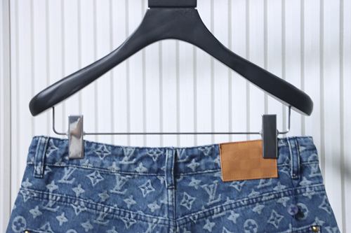 EM Sneakers Louis Vuitton All-over Jacquard Denim Short Jeans Blue