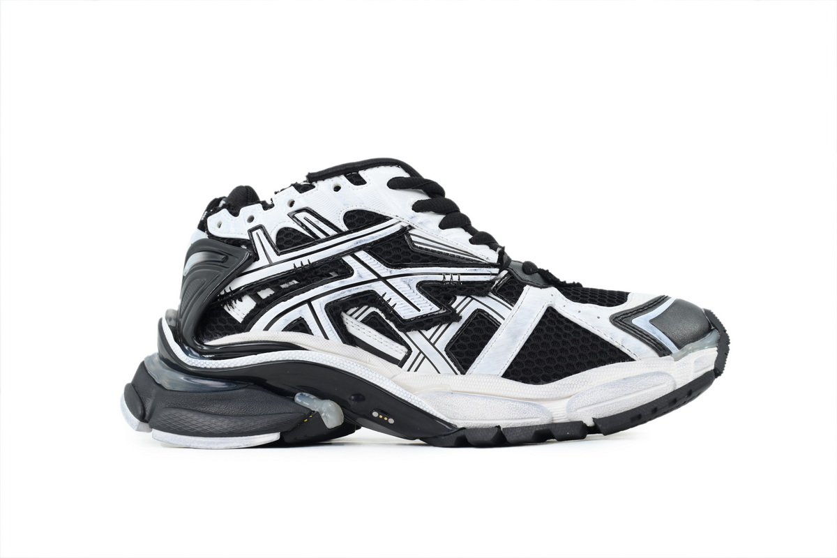 EM Sneakers Balenciaga Runner LED Sneaker Black and White 853225 WRNLD 9010