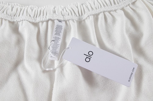 EM Sneakers Alo Yoga Shorts #NH01 White