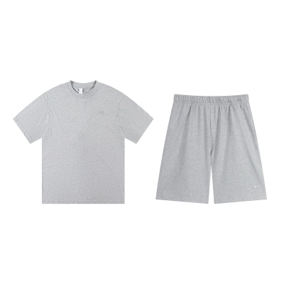 EM Sneakers Alo Yoga T-Shirt & Shorts Sets Gray 01