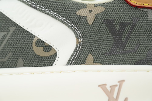 EM Sneakers Louis Vuitton LV Tilted Sneaker Green Print