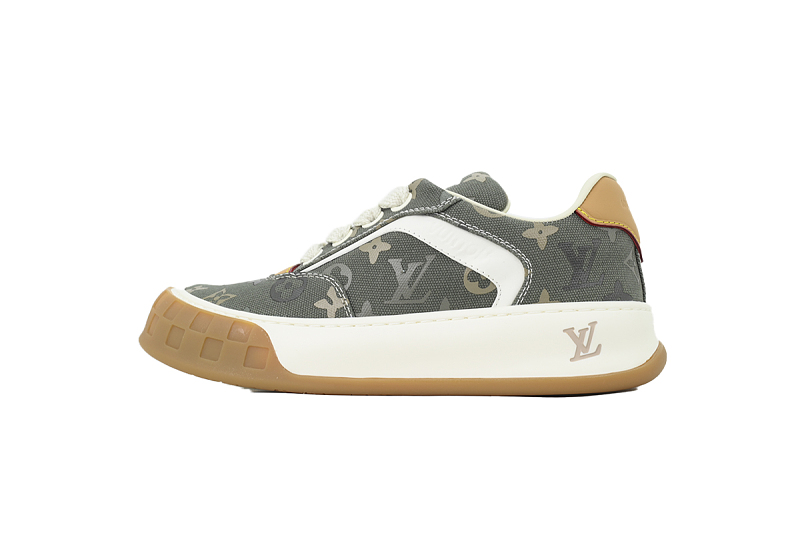 EM Sneakers Louis Vuitton LV Tilted Sneaker Green Print